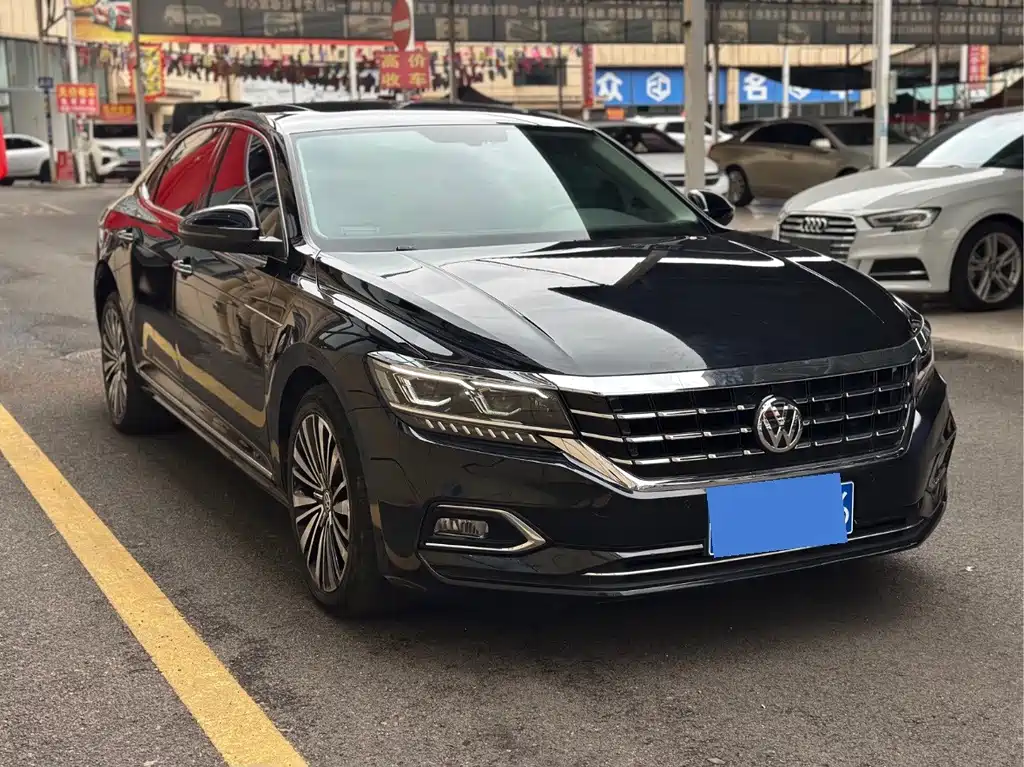 Passat 2021 330TSI Deluxe Edition купить на сайте DeffCars