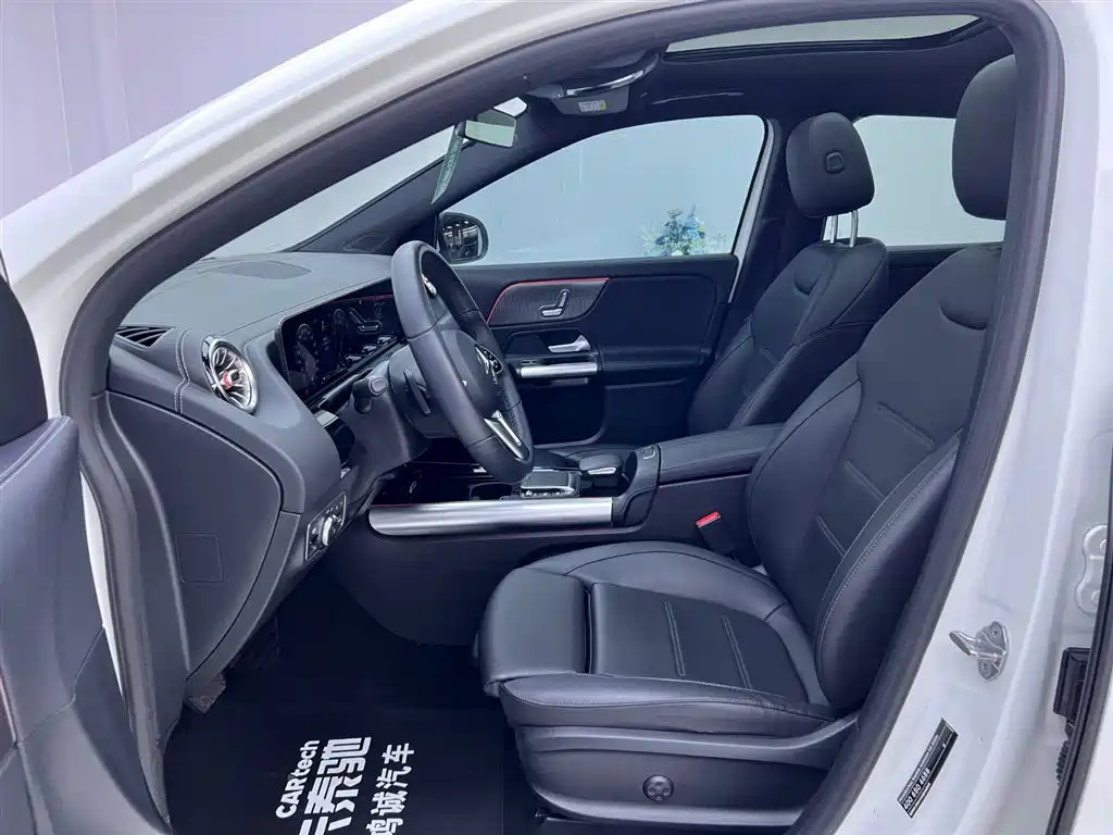 Mercedes-Benz GLA 2020 GLA 200 купить на сайте DeffCars