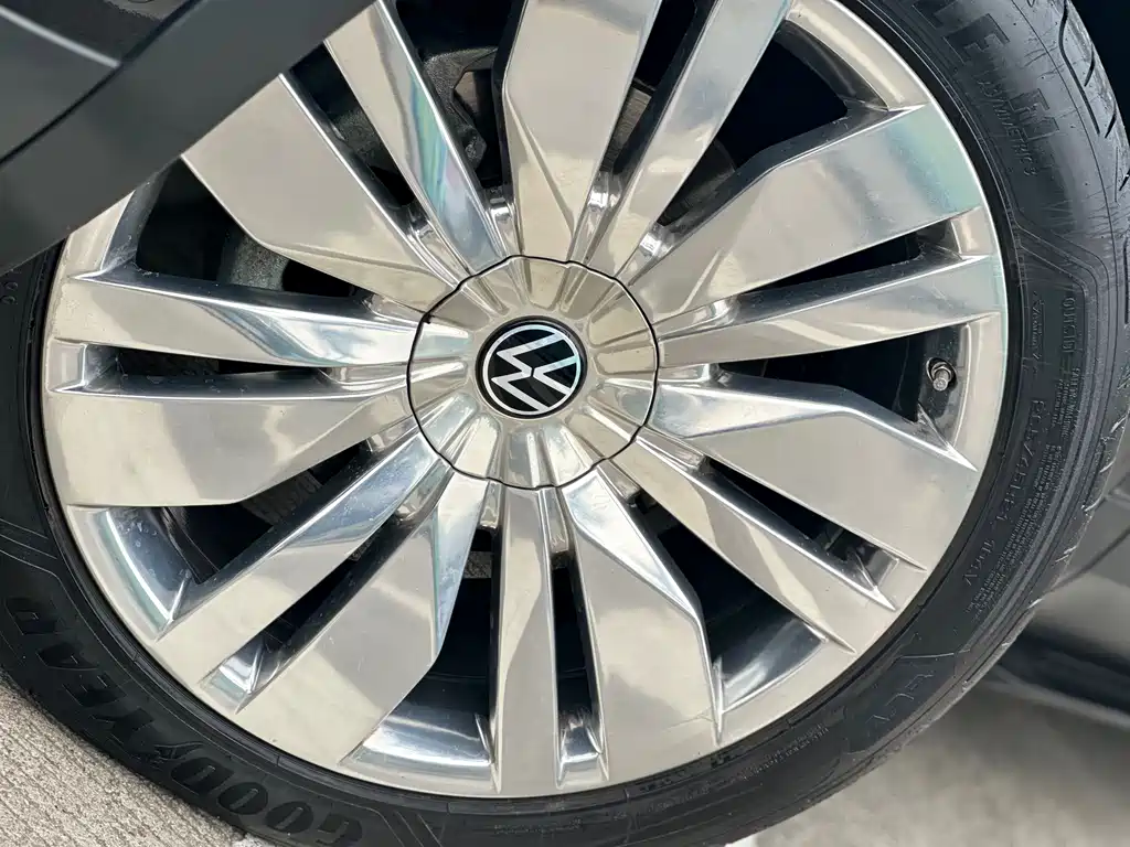 Touron 2021 380TSI four-wheel drive supreme flagship version купить на сайте DeffCars