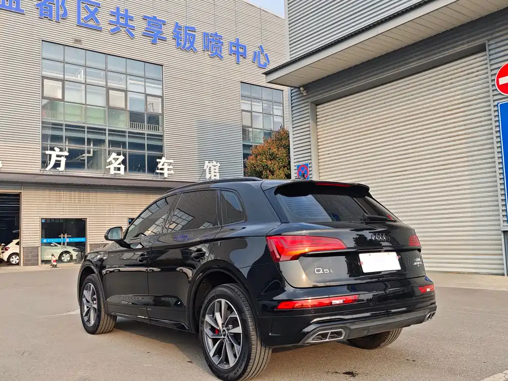 Audi Q5L 2024 40 TFSI luxury and dynamic model купить на сайте DeffCars
