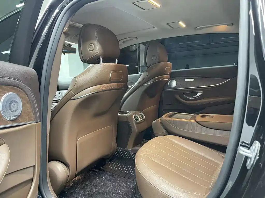 Mercedes-Benz E-Class 2019 E 200 L купить на сайте DeffCars