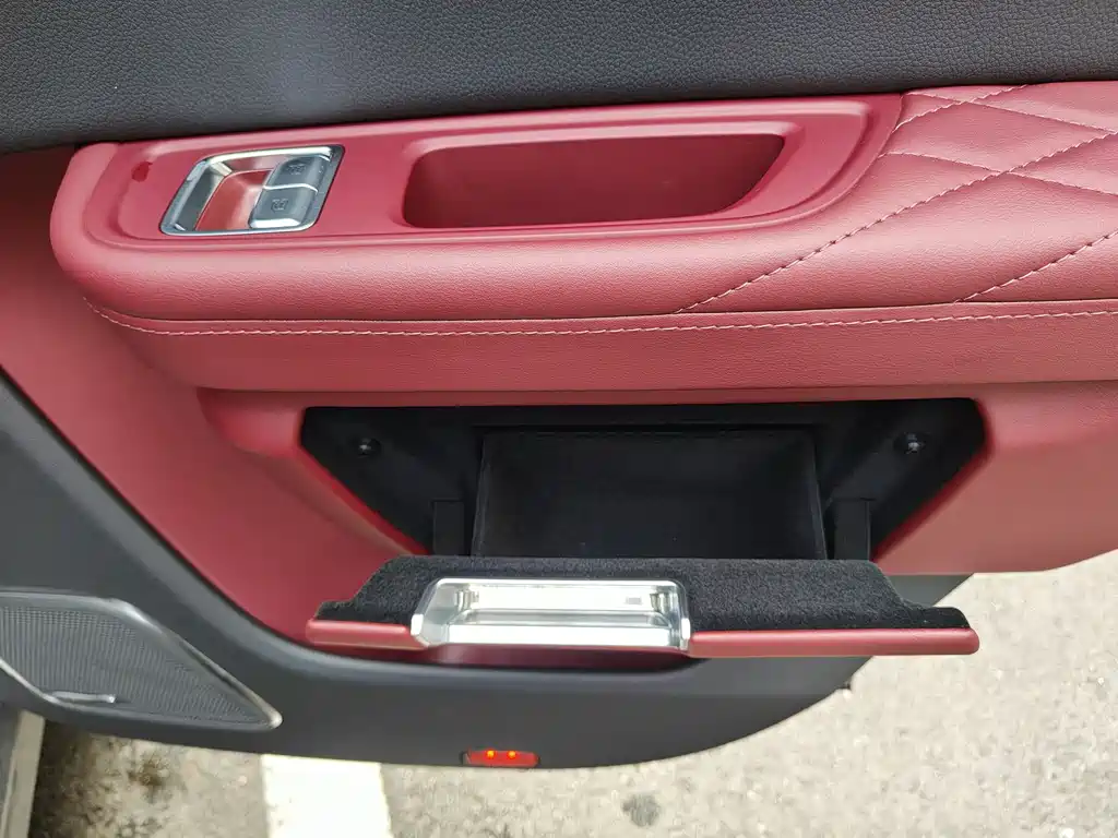 Hongqi E-HS9 2022 model 690km flagship version six seats купить на сайте DeffCars
