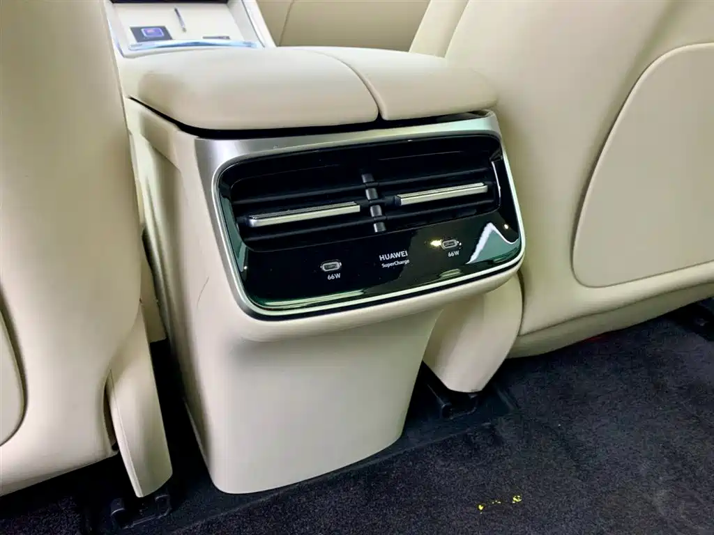 Zhijie S7 2025 703km Ultra Sports Edition купить на сайте DeffCars