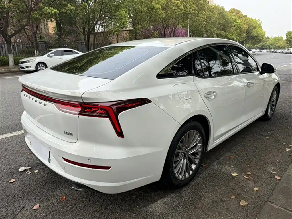 Pentium B70 2022 third generation 1.5T automatic enjoyment model купить на сайте DeffCars