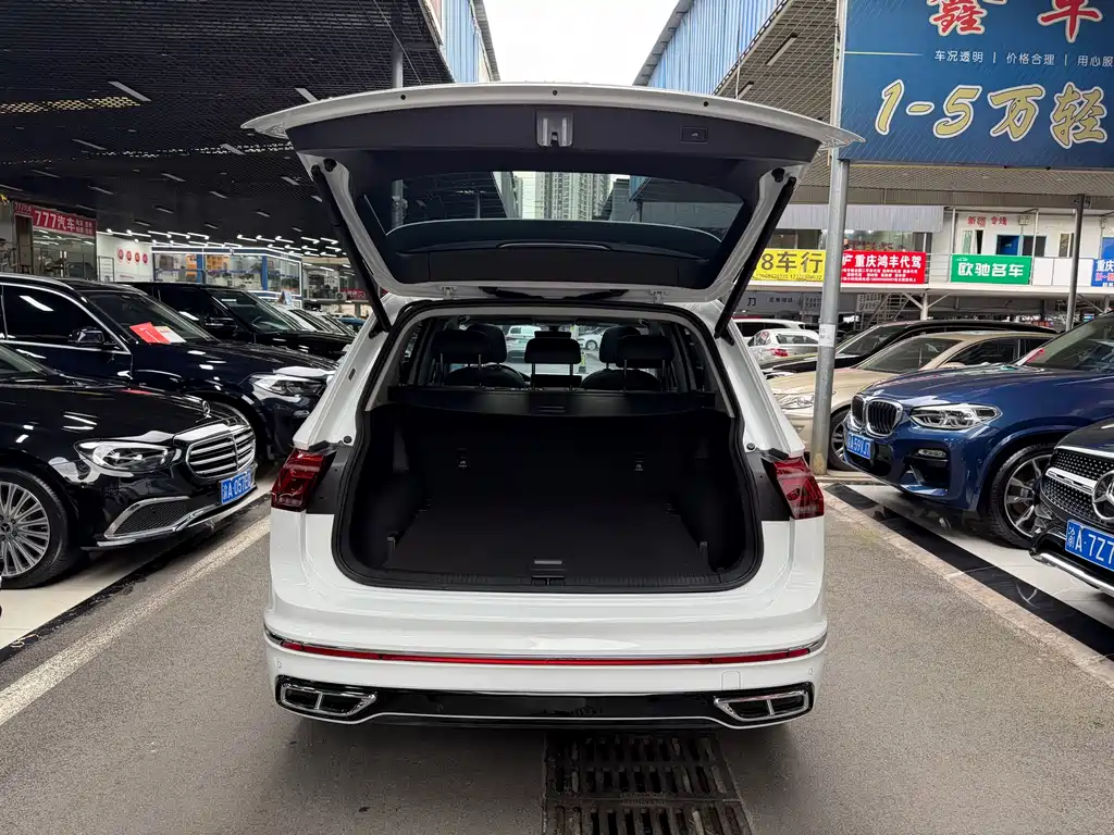 Tiguan L 2024 330TSI automatic two-wheel drive R-Line version купить на сайте DeffCars