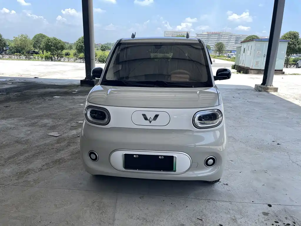 Hongguang MINIEV 2024 third generation 215km youth version купить на сайте DeffCars