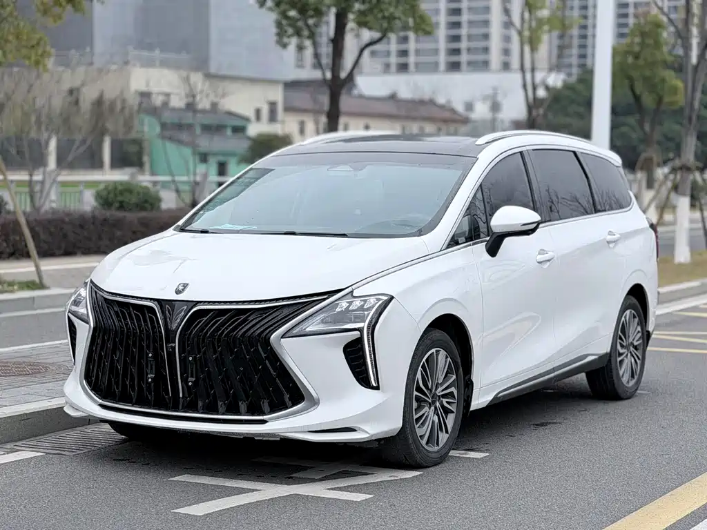 Fengxing Yacht 2022 1.5T DCT Wave Chasing Edition купить на сайте DeffCars