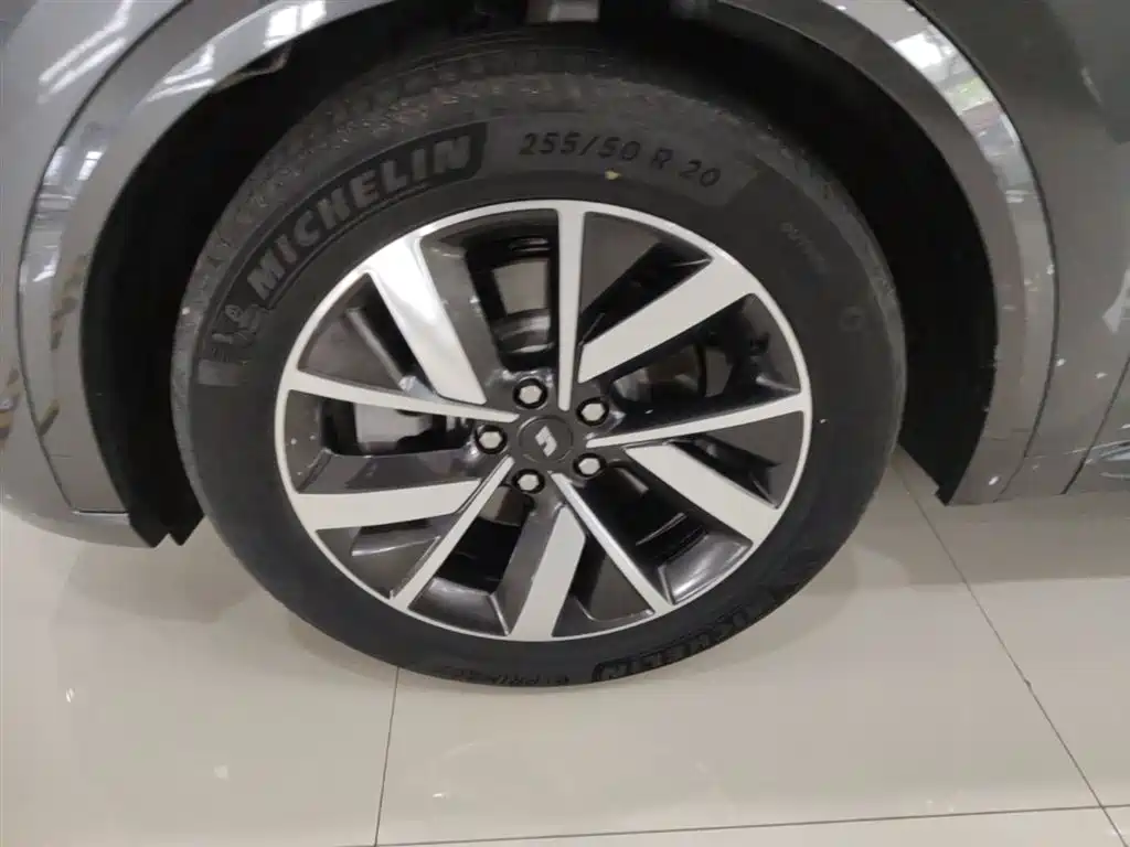 Ideal L8 2023 Pro купить на сайте DeffCars