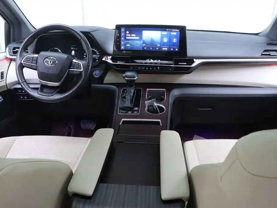 Grevia 2022 2.5L Hybrid Premium Edition купить на сайте DeffCars