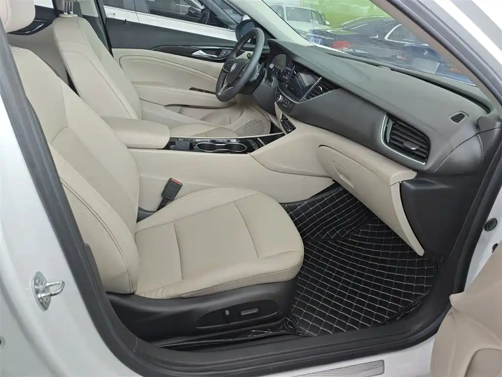 Regal 2020 552T Elite купить на сайте DeffCars