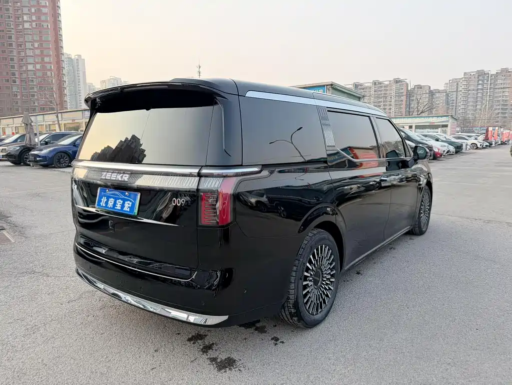 Jikrypton 009 2024 six-seater executive version four-wheel drive 108kWh купить на сайте DeffCars