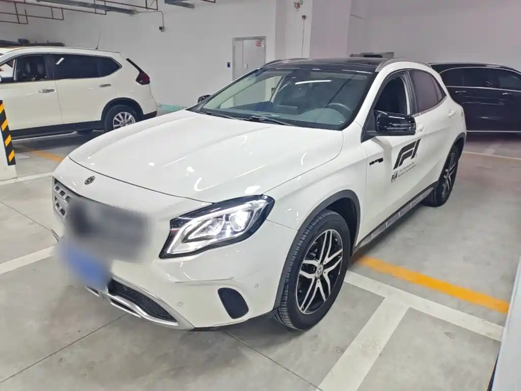 Mercedes-Benz GLA 2017 GLA 200 Fashion Model купить на сайте DeffCars