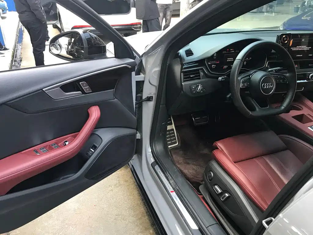 Audi A4L 2024 40 TFSI luxury and dynamic model купить на сайте DeffCars