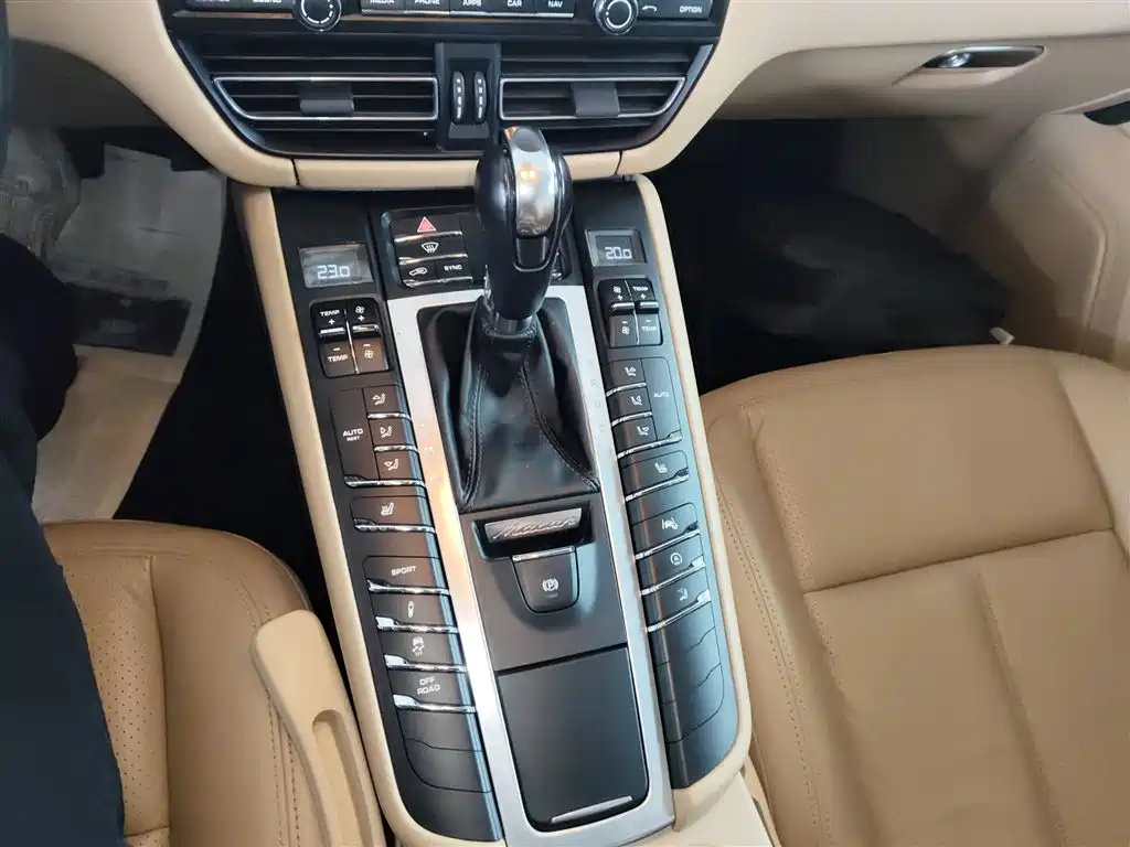 Macan 2018 Macan 2.0T купить на сайте DeffCars