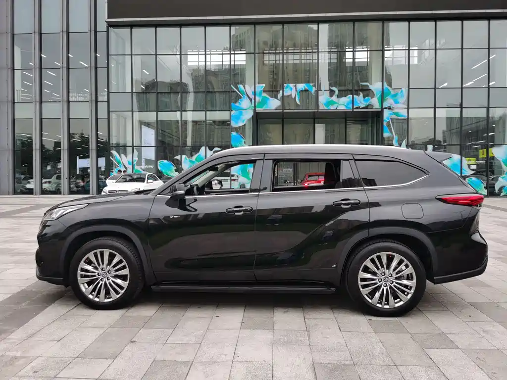 Highlander 2024 2.5L intelligent electric hybrid dual-engine two-wheel drive premium version 7 seats купить на сайте DeffCars