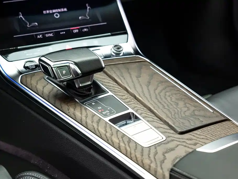 Audi A6L 2023 45 TFSI Premium Elegant Model купить на сайте DeffCars