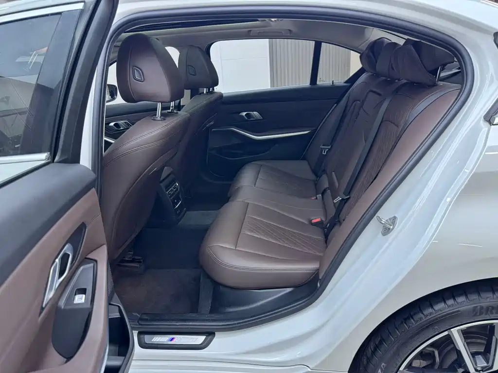 BMW 3 Series 2024 320Li M Sports Package купить на сайте DeffCars