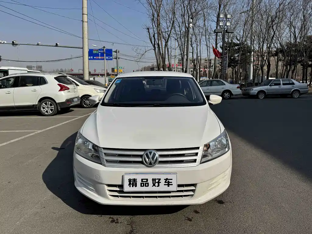 Santana 2015 1.4L Manual Fashion Edition купить на сайте DeffCars