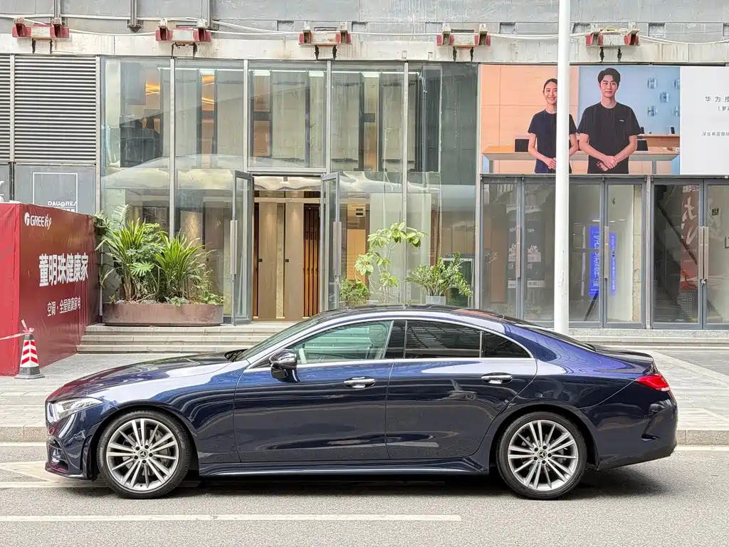 Mercedes-Benz CLS 2018 CLS 300 luxury model купить на сайте DeffCars