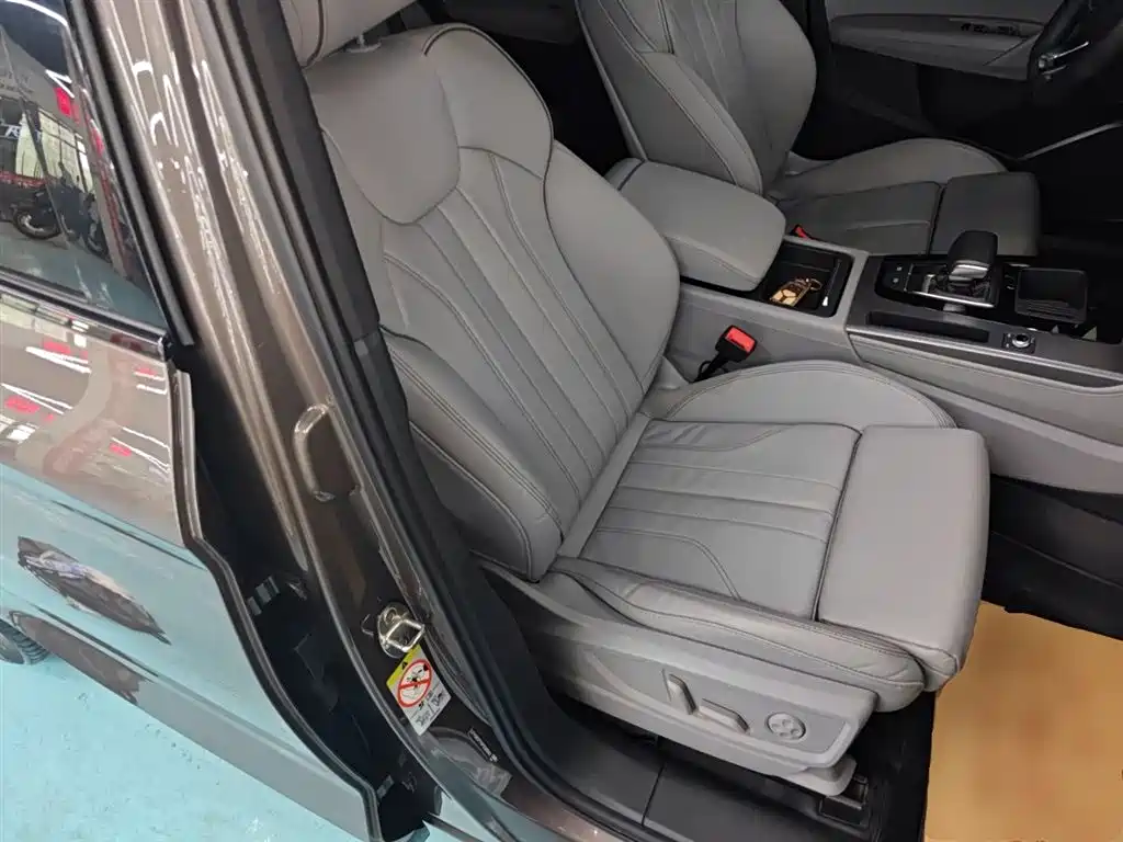 Audi Q5L 2023 40T luxury and dynamic model купить на сайте DeffCars