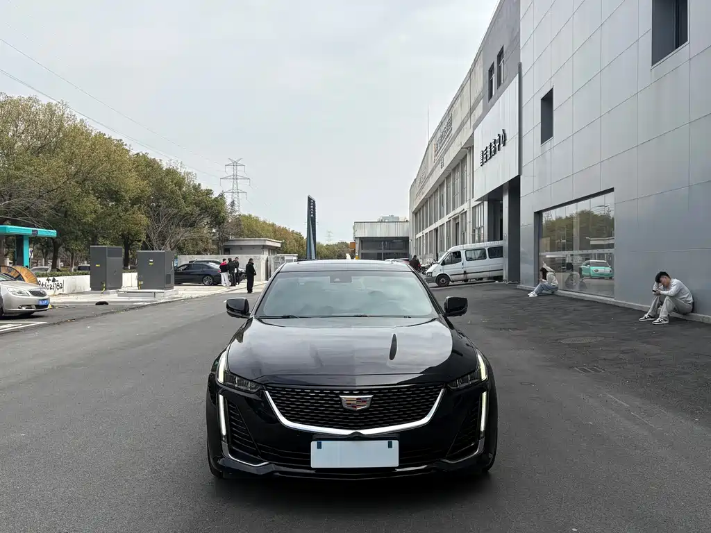 Cadillac CT5 2021 28T Fashion Model купить на сайте DeffCars