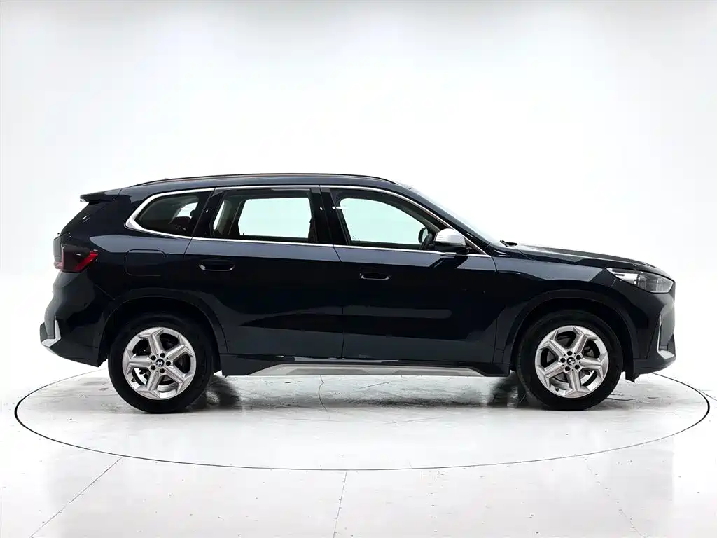 BMW X1 2023 sDrive20Li X Design Package купить на сайте DeffCars