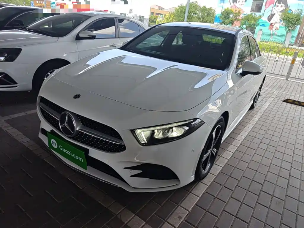 Mercedes-Benz A-Class 2022 Facelift Two A 200 L Sports Sedan Fashionable купить на сайте DeffCars