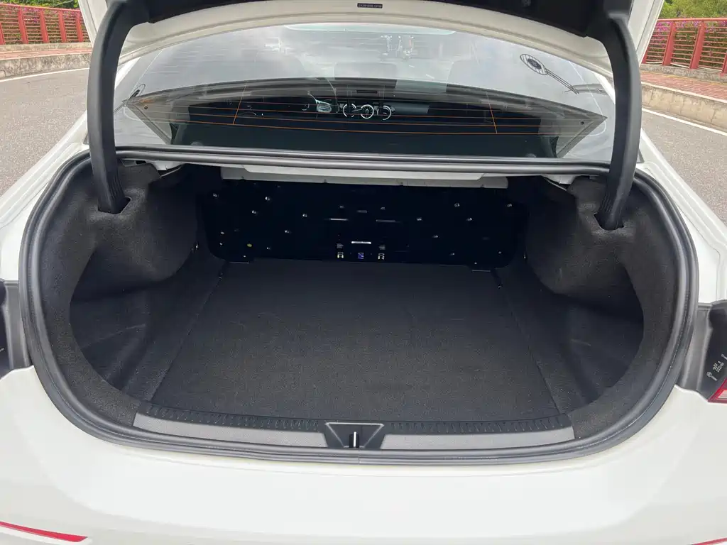 Mercedes-Benz A-Class 2020 Facelift A 200 L Sports Sedan Fashionable купить на сайте DeffCars