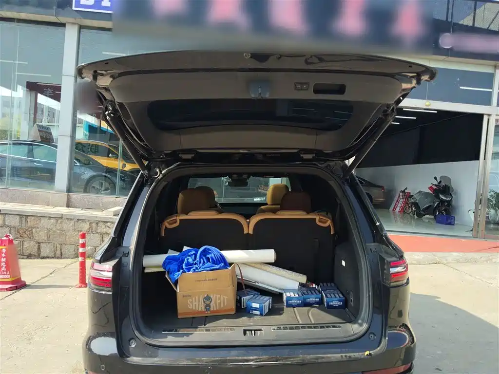Ideal ONE 2021 extended range 6-seater version купить на сайте DeffCars