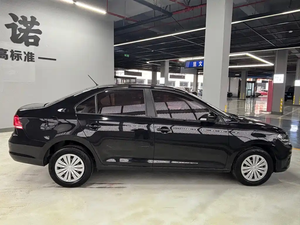 Santana 2016 1.6L automatic fashion version купить на сайте DeffCars