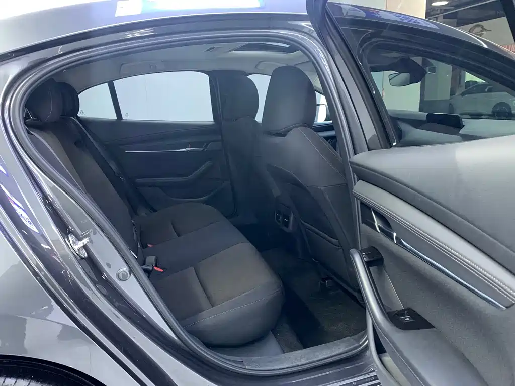 Mazda3 Angkesela 2021 2.0L automatic quality version купить на сайте DeffCars