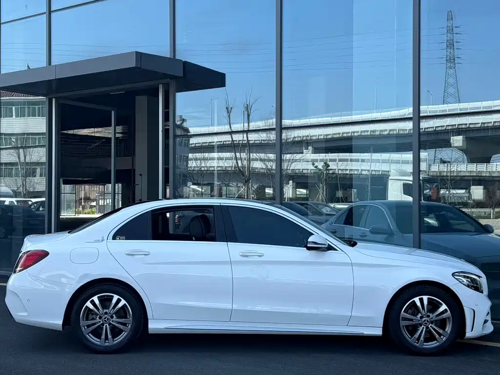 Mercedes-Benz C-Class 2021 C 200 L Fashionable Sports Edition купить на сайте DeffCars