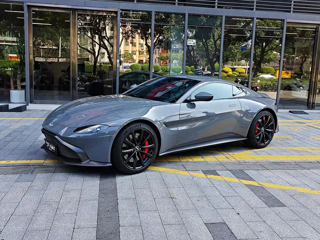 V8 Vantage 2022 4.0T V8 Coupe купить на сайте DeffCars