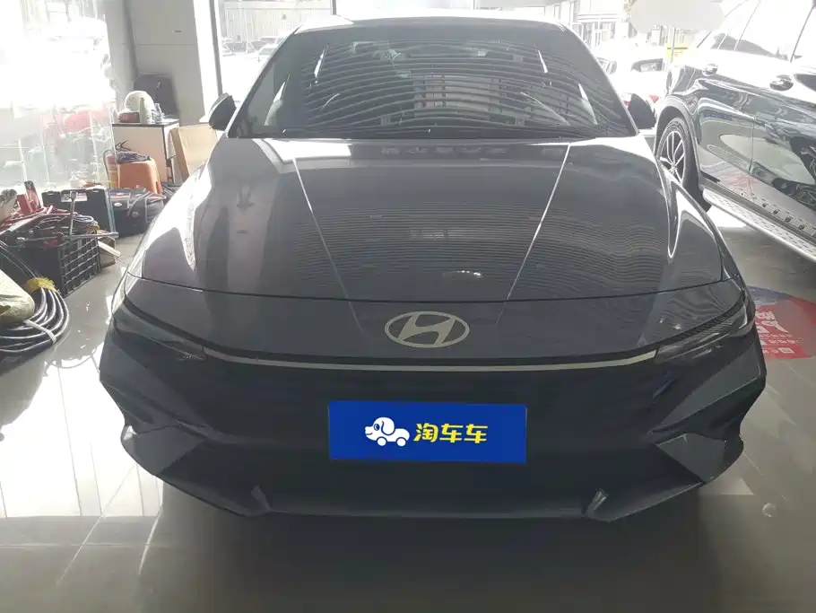Elantra 2023 1.5L CVT LUX Premium Edition купить на сайте DeffCars