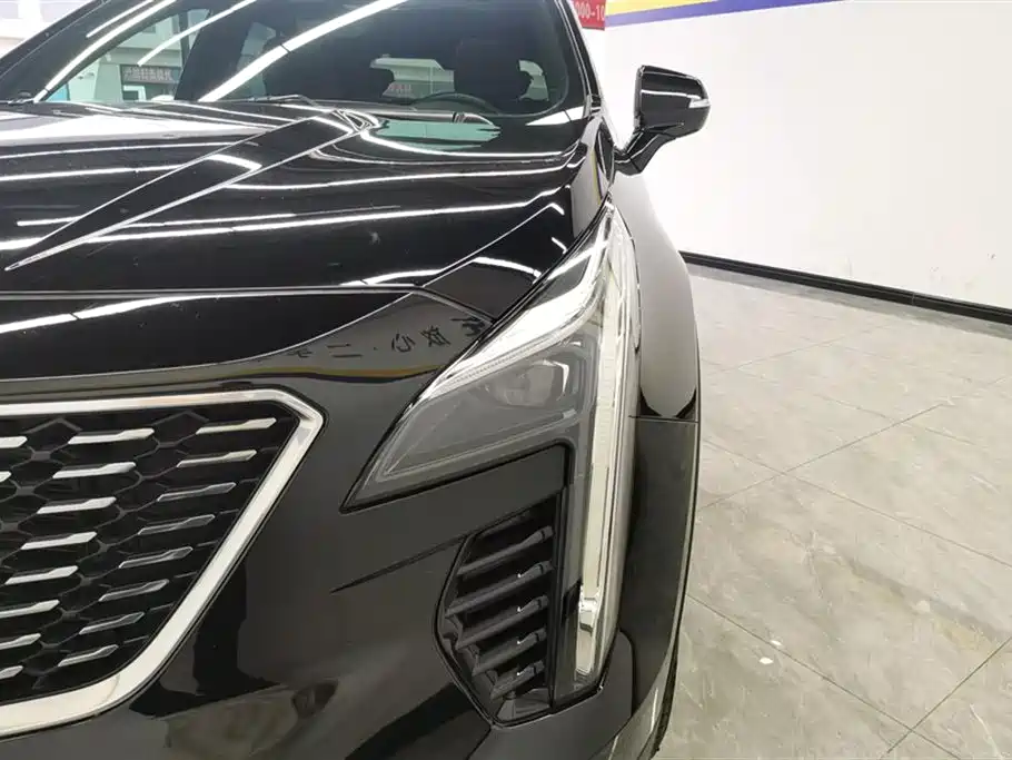 Cadillac XT4 2021 28T two-wheel drive leading model купить на сайте DeffCars