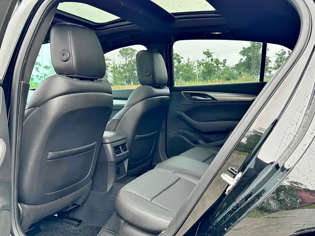 Cadillac CT5 2024 28T Luxury Pro купить на сайте DeffCars