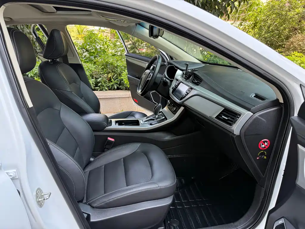 Emgrand GL 2017 1.8L DCT Elite купить на сайте DeffCars