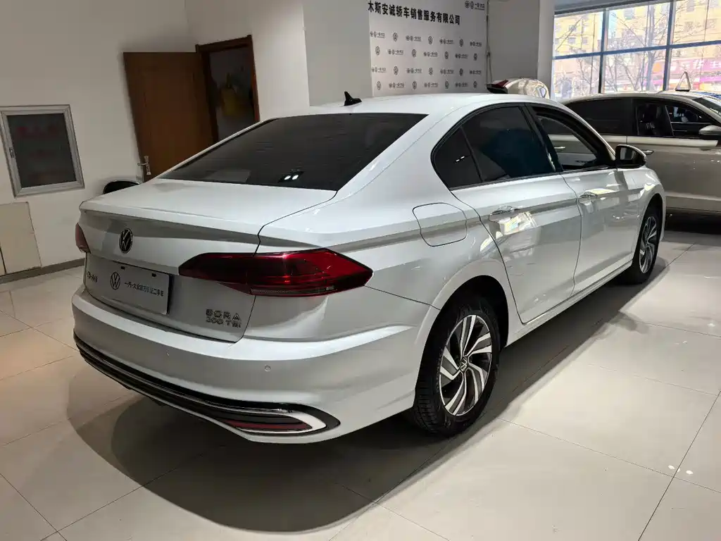Bora 2023 200TSI DSG Yuexing Edition купить на сайте DeffCars