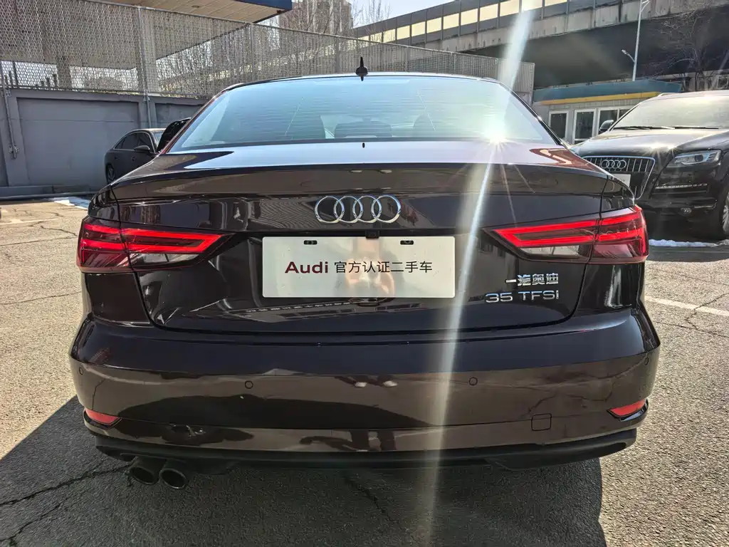 Audi A3 2018 30th Anniversary Limousine 35 TFSI Enterprising купить на сайте DeffCars