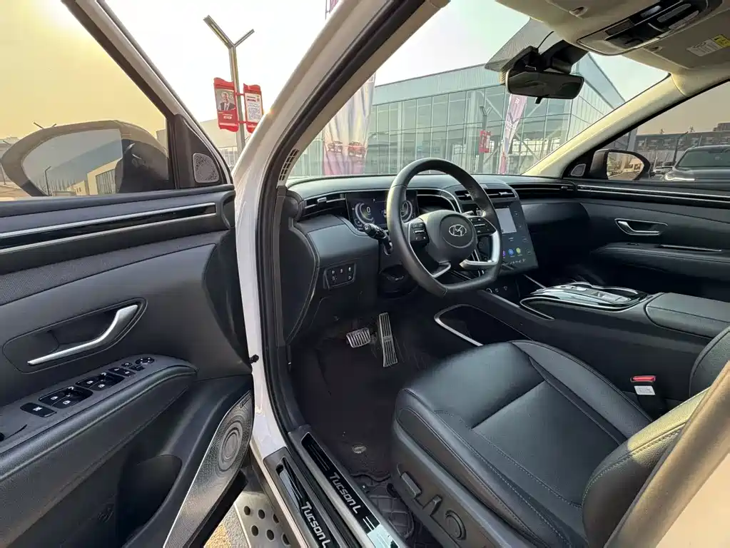 Tucson 2021 Tucson L 1.5T DCT LUX Premium Edition купить на сайте DeffCars