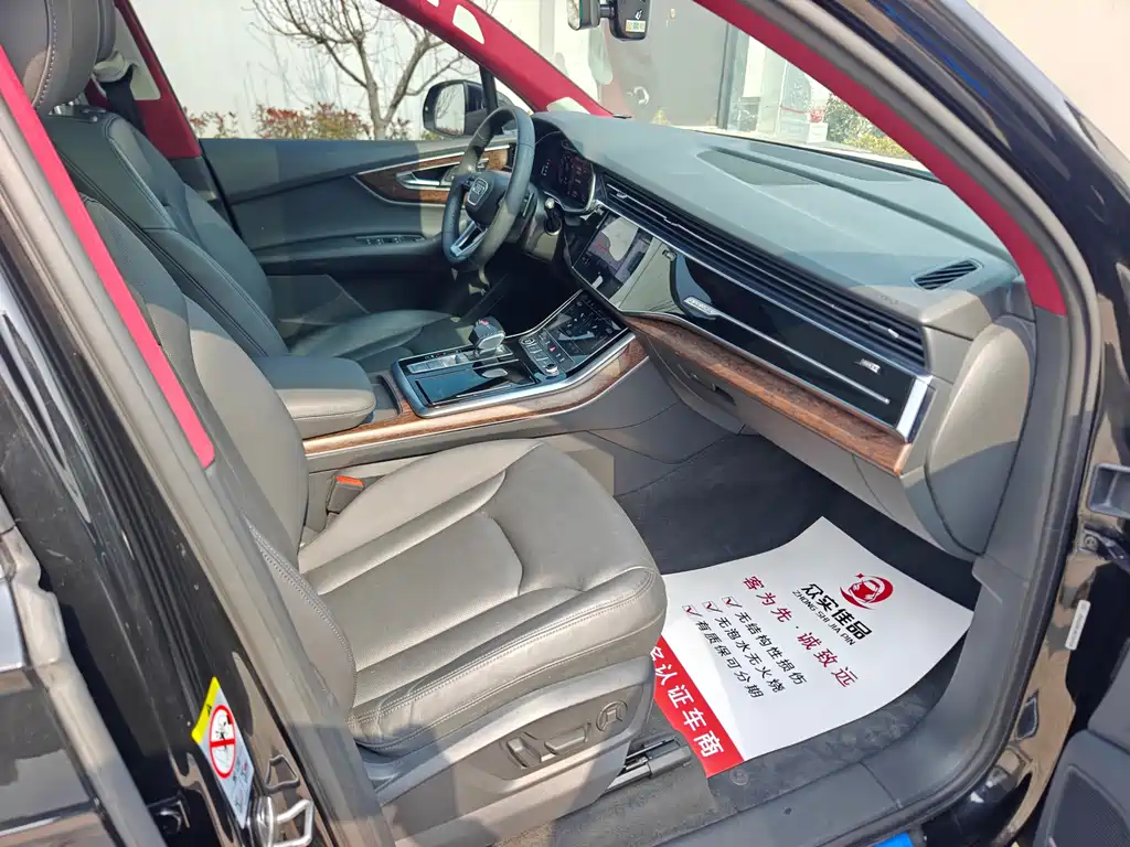 Audi Q7 2022 55 TFSI quattro S line sports купить на сайте DeffCars