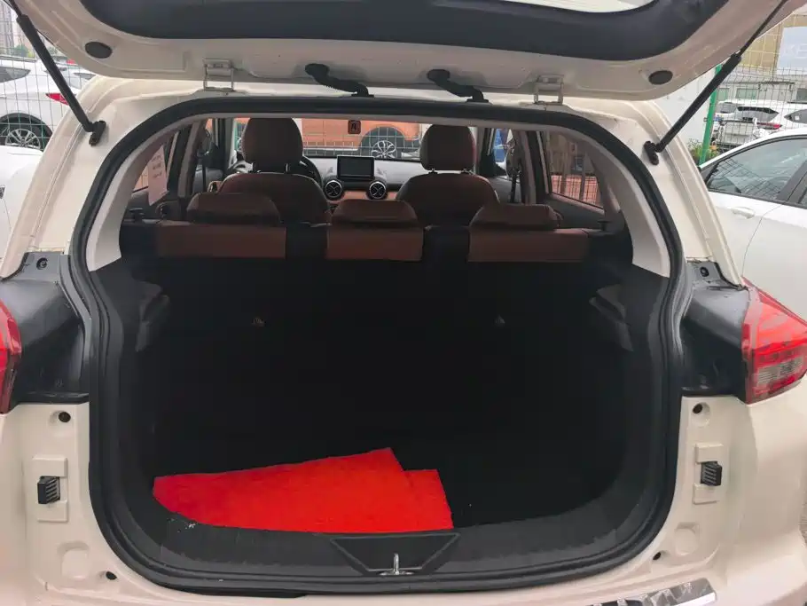 Saab X35 2016 1.5L automatic luxury version купить на сайте DeffCars