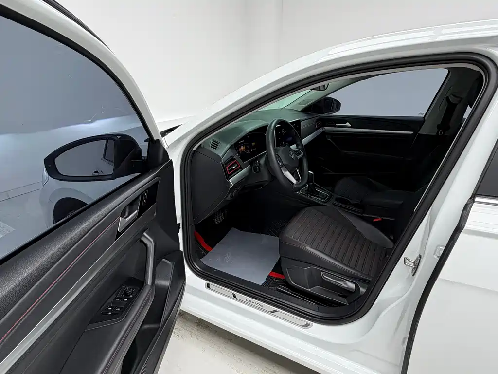 Lavida 2024 300TSI DSG Starry Sky Full Edition купить на сайте DeffCars
