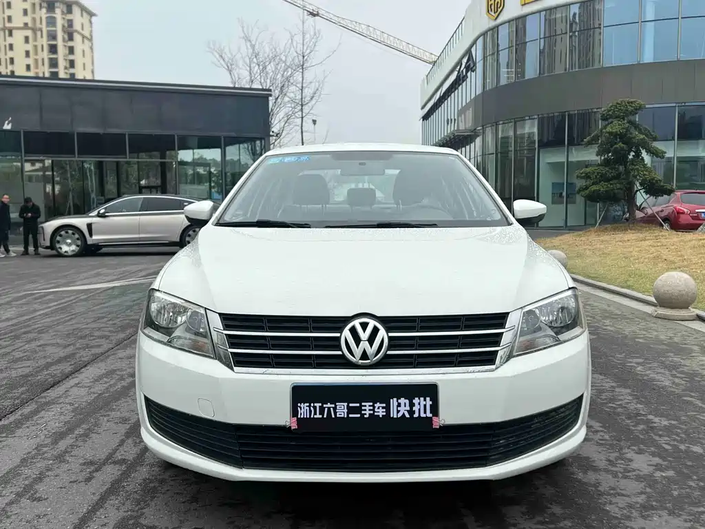 Lavida 2013 facelift classic 1.6L automatic fashion version купить на сайте DeffCars