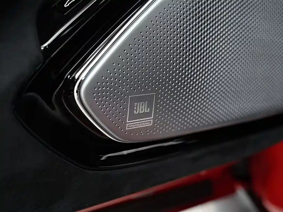 Roma 2020 3.9T V8 купить на сайте DeffCars