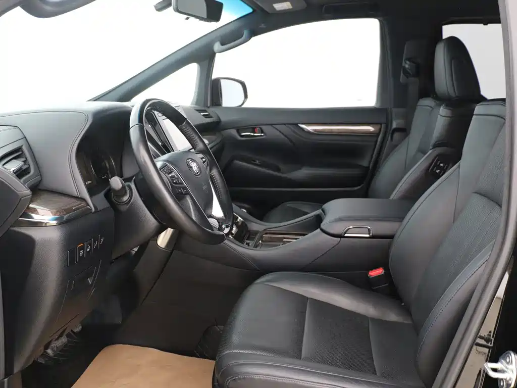 Alfa 2018 facelift 3.5L premium version купить на сайте DeffCars