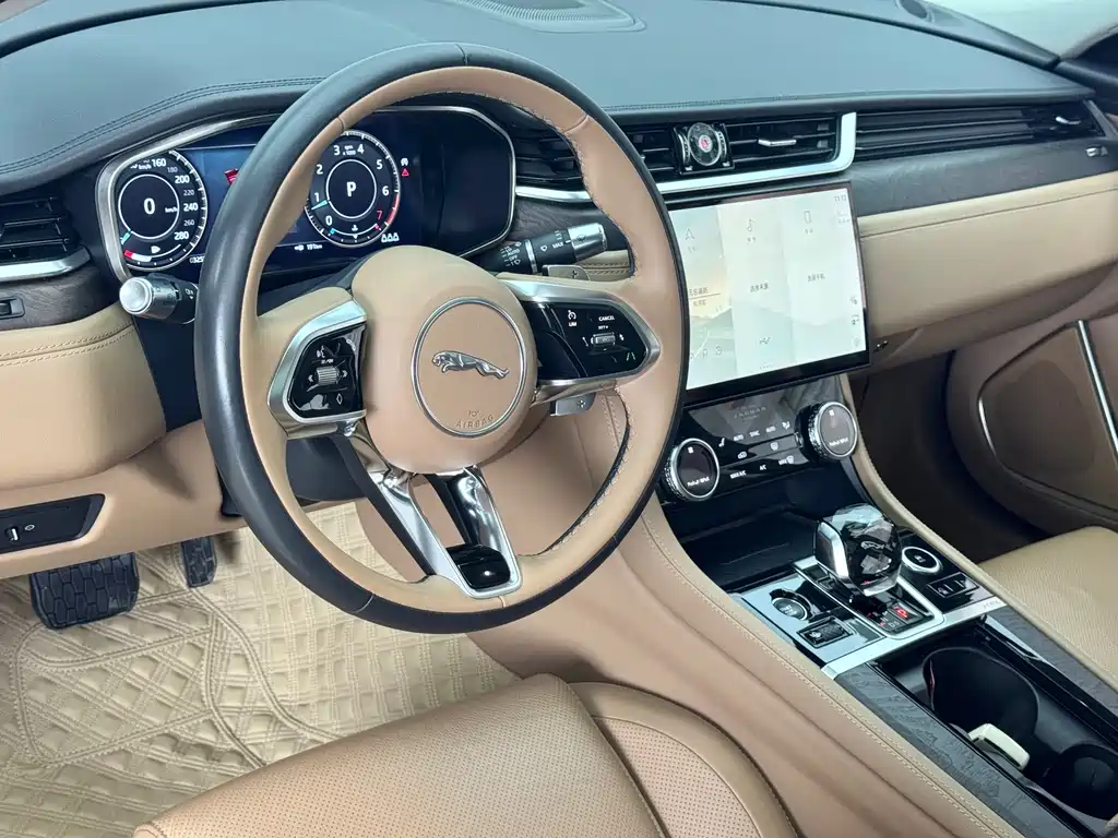 Jaguar XFL 2022 XFL 2.0T P250 two-wheel drive exclusive luxury version купить на сайте DeffCars