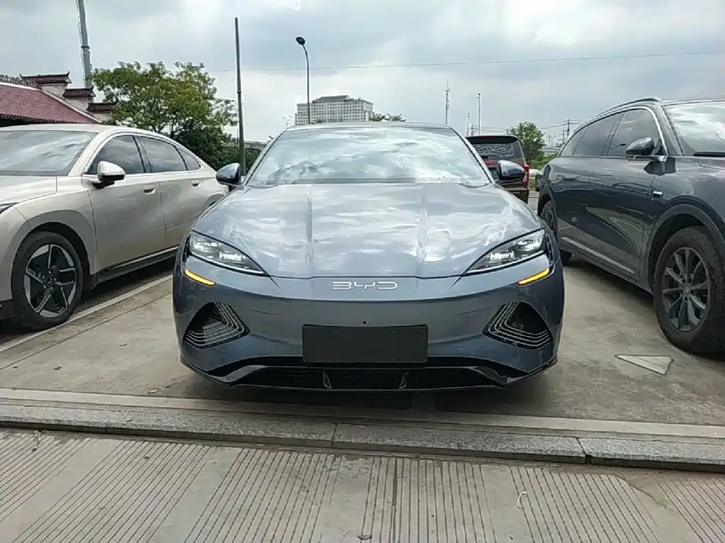 Seal 2023 Champion Edition 550km Premium Type купить на сайте DeffCars