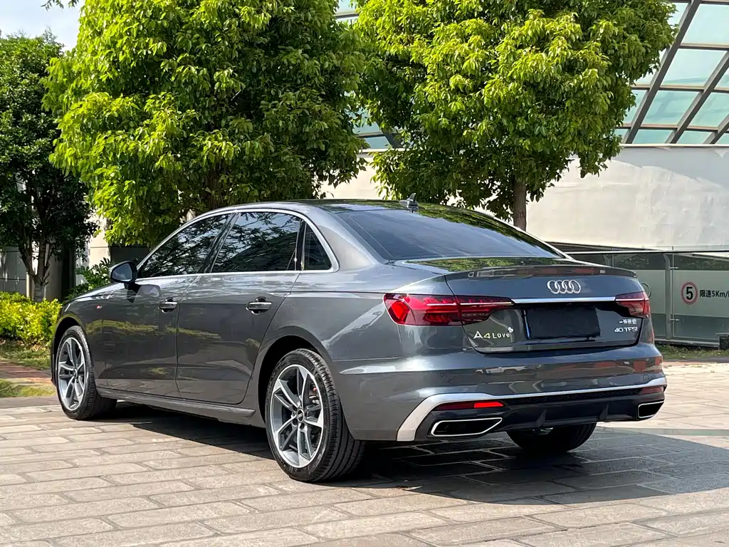 Audi A4L 2022 40 TFSI Fashionable and Dynamic купить на сайте DeffCars