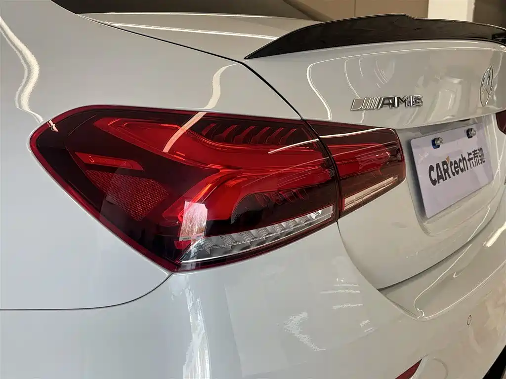 Mercedes-Benz A-Class AMG 2020 AMG A 35 L 4MATIC купить на сайте DeffCars
